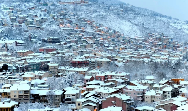 Bursa'da kartpostallık kar manzaraları