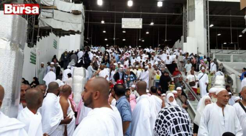 Cennet Bahçesi’nde namaz ( Makbule KARABULUT)