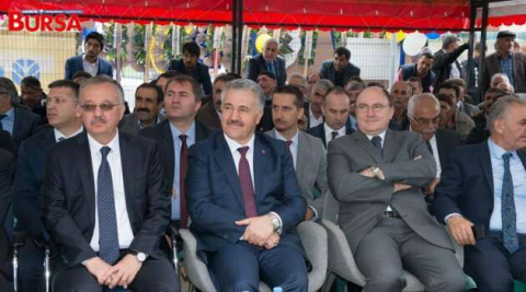 Aküzüm Özkesemen Otomotiv  3S Plazası’nı, Kars’ta hizmete açtı