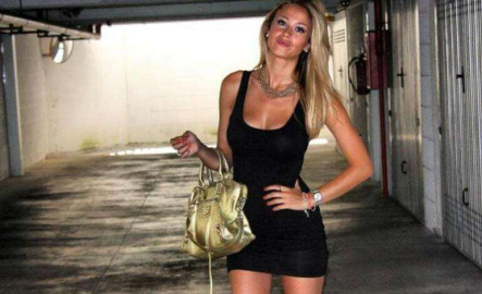 Ünlü kadın sunucunun çıplak fotoğrafları internete sızdı