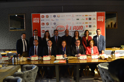 Eker I Run Yol Koşusu için tek yumruk