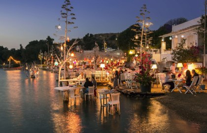 UEDAŞ’tan 'Şehrin Işıkları'nı yakanlara ödül