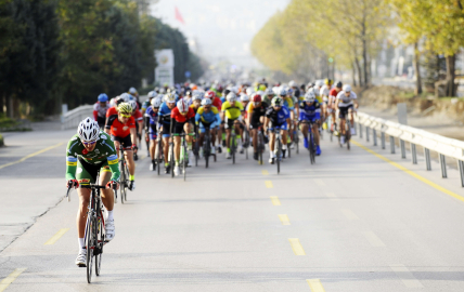 Yüzlerce Bisikletli GranFondo Marmara içim Kent Meydanı AVM'den start aldı