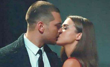 Türkiye 15 saat 'İçerde' kaldı