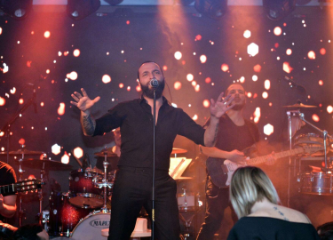 Berkay şarkılarıyla Uludağ’ı ısıttı