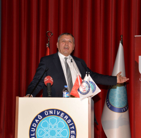 Hüseyin Özdilek, gençlere başarının sırrını verdi