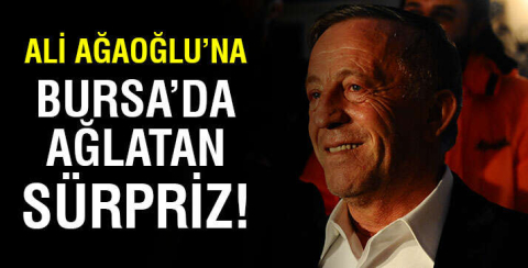 Ağaoğlu'na Bursa'da sürpriz doğum günü
