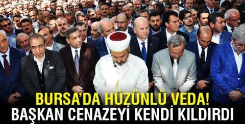 Bursa İnegöl Belediye Başkanı Alinur Aktaş annesinin cenazesini kendisi kıldırdı