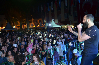 İznik Berkay konseri ile coştu