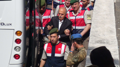 Eski Vali Şahabettin Harput hakim karşısında