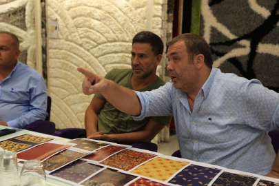 Ünlü sanatçı İzzet Yıldızhan'ın halıları Bursa'dan