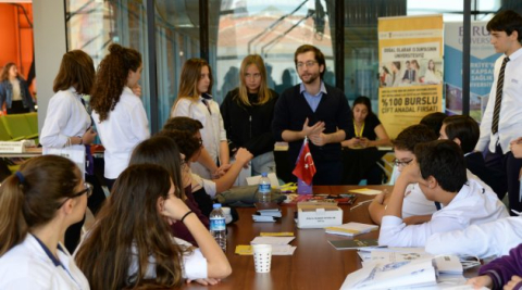 Şahinkaya’dan Fuar Tadında Üniversite Festivali