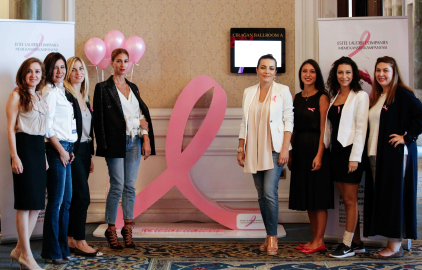 KADINLAR PEMBE FESTİVAL’DE MEME SAĞLIĞI HAKKINDA BİLİNÇLENDİ