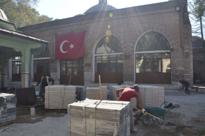 İshakpaşa Külliyesi çevresinde tarihi dokuya uygun olmayan çalışmalardan vazgeçildi