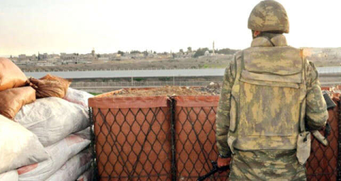 Suriye Sınırında Nöbet Tutan Asker, Silahıyla İntihar Etti