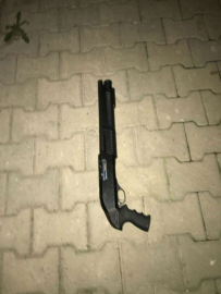 Domdom kurşunu ile başından vurulan genç ağır yaralandı