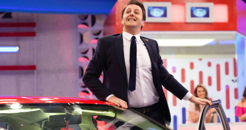 Yaparsın Aşkım' Yarışması Ekranlara Dönen İlker Ayrık'tan Muhteşem Başlangıç!