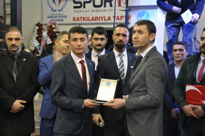 Ülkücülerde Ali Kınık konseri ile devir-teslim