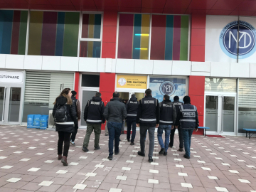 Bursa’da özel okula FETÖ operasyonu