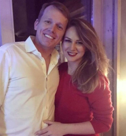 Ekranlara Ağlayarak Veda Eden Ünlü Spiker Bakın Şimdi Ne Yapıyor?