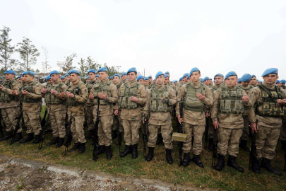 Bursa'daki 145 kişilik JÖH taburu Afrin'e dualarla uğurlandı