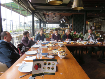 PELİ PARKE BURSA’DA BASIN MENSUPLARINI AĞIRLADI