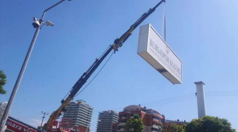 Bursaspor Özlüce Tesisleri Tabelası Kaldırıldı