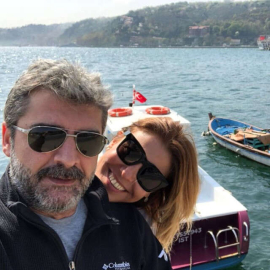 Gülben Ergen Sevgilisi Burak Törer İle El Ele Poz Vererek Düşman Çatlattı