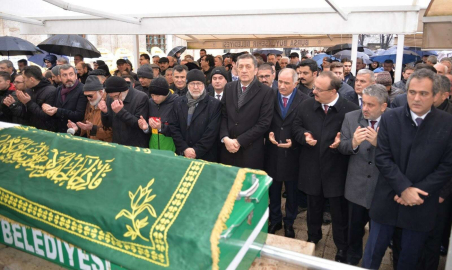 Rektör Ulcay’ın annesi ebediyete uğurlandı