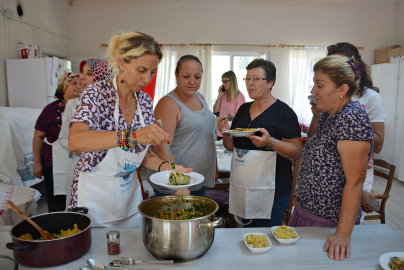 Zeynep Casalini, Kumyakalı kadınlarla mutfakta