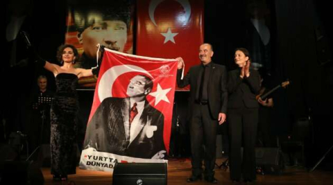 MUSTAFA KEMAL ATATÜRK, MUDANYA’DA SEVDİĞİ ŞARKILARLA ANILDI