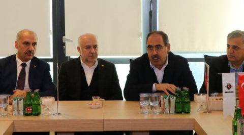 KIZILAY KAN BAĞIŞ ARACI VİŞNE CADDESİ’NDE…