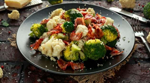 BROKOLİ VE KARNABAHAR İLE GELEN 5 FAYDA