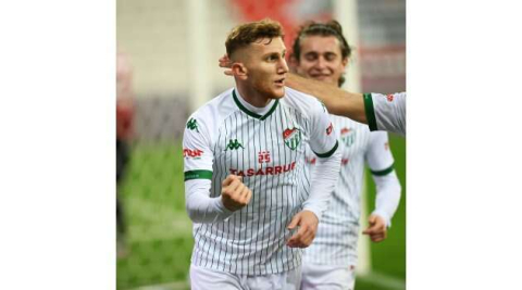 Bursaspor, Antalyaspor’un 8 galibiyet önünde