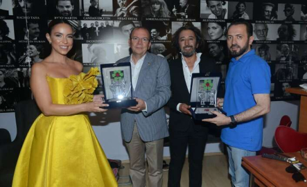 Fettah Can ve Cansu Kurtçu'dan Bursa'ya özel gece