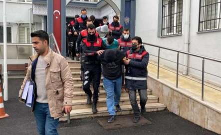 Bursa'da silahlı hırsızlık çetesi adliyeye sevk edildi