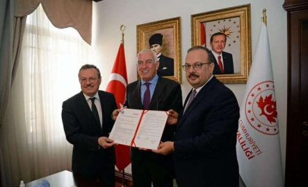 Bursa Uludağ Üniversitesi, Diş Hekimliği Fakültesi binasına kavuşacak