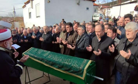 Başkan Dündar'ın babası son yolculuğuna uğurlandı