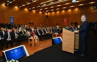 Türk dünyası yeni nesil medyayı konuştu