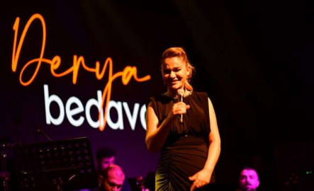Derya Bedavacı Bursalılara unutulmaz bir gece yaşattı