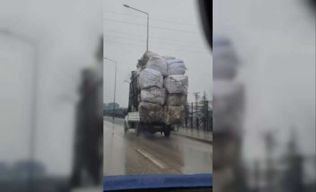 Bursa'da tehlikeli taşımacılık...