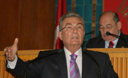 Deniz Baykal vefat etti