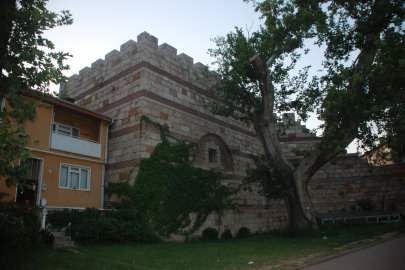 Tarihin sarmaladığı mahalle: Pınarbaşı