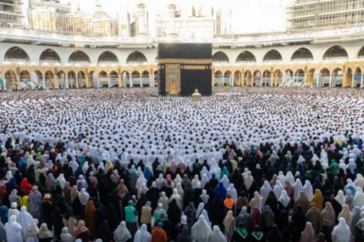 Mekke’de 1,8 milyon hacı bayram namazını kıldı