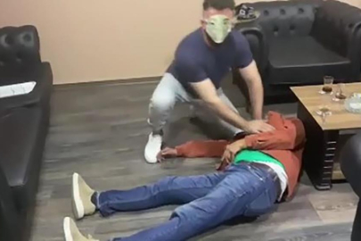 Müzik eşliğinde bayıltana kadar dövmüşlerdi, mahkeme karar verdi