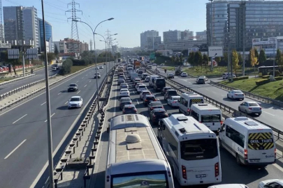 Yüz binler, Büyük Filistin Mitingi‘ne akın ediyor
