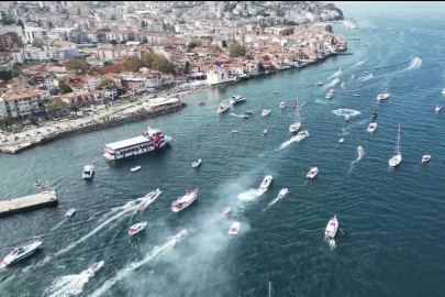 Mudanya’da 100. yıl coşkusu denize taştı