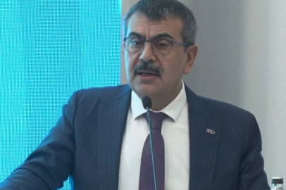 Bakan Tekin’den "Türkçe" vurgusu