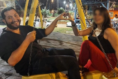 Sevgilisine kendisini affettirmek isteyen gencin astığı ilan görenleri şaşırttı