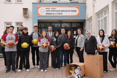 Sporcu Kenti Gürsu’da Okullara Spor Desteği
